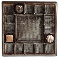 7-7/16 x 7-7/16 x 15/16 (16 oz.) Square Candy Tray Brown 17 Cavities 500/Case