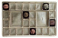 10-7/8 x 7-1/16 x 15/16 (1-1/2 lb.) Rectangular Candy Tray Gold 26 Cavities 500/Case
